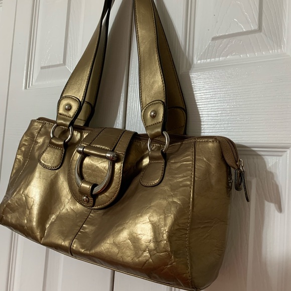 Gold shoulder bag. In great shape - Picture 7 of 11